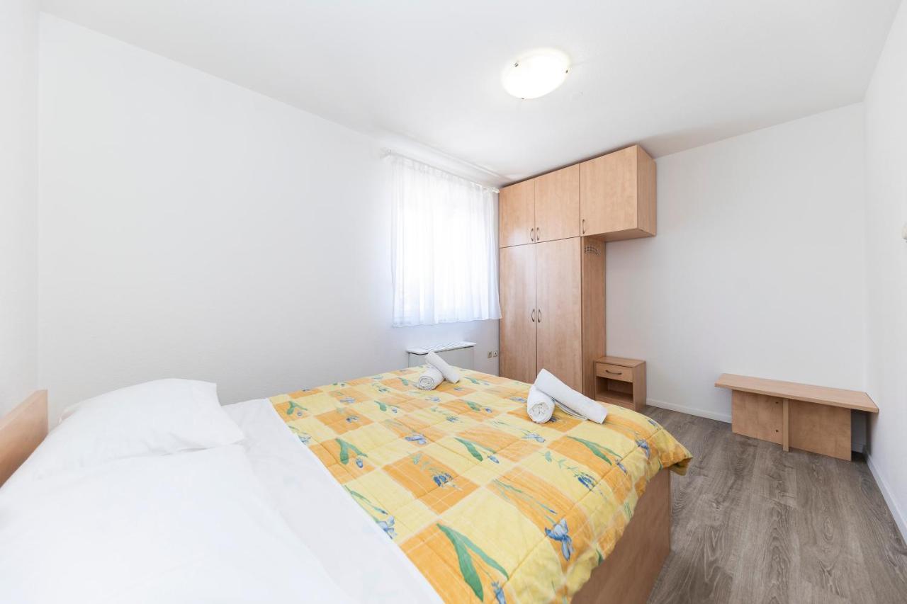 Apartament z 1 sypialnią i balkonem