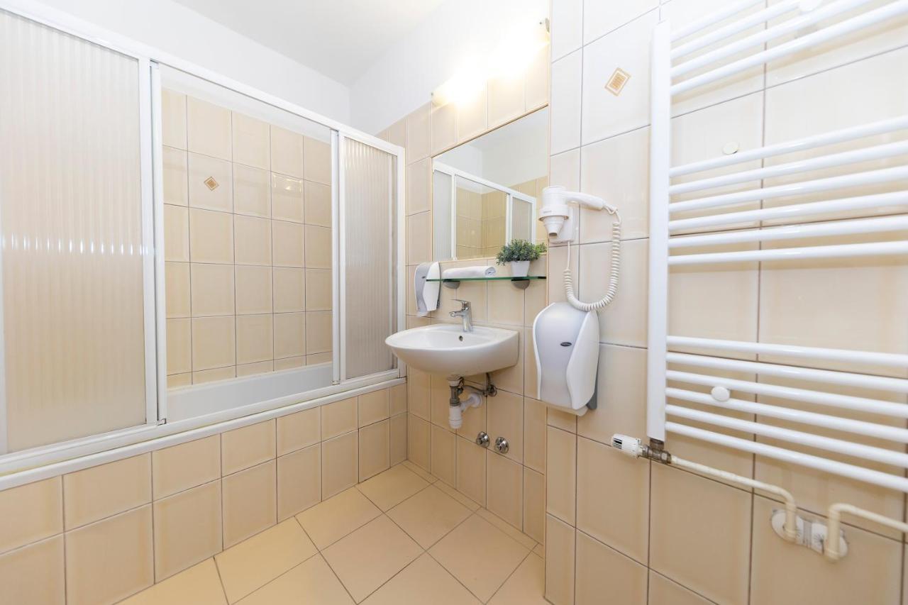 Apartament z 2 sypialniami i balkonem