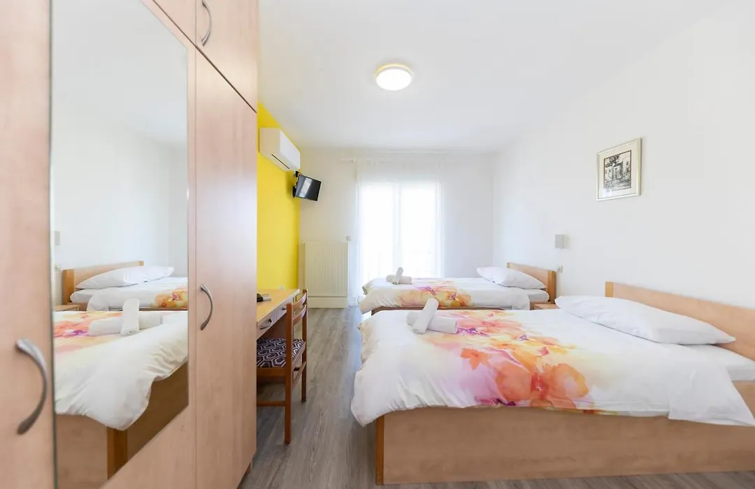 Guesthouse Villa Irena-1